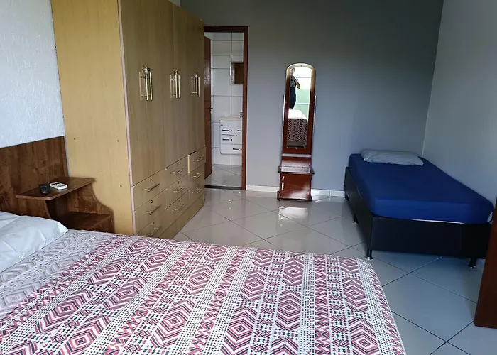 Casa Familiar Com Piscina Penedo Rj
