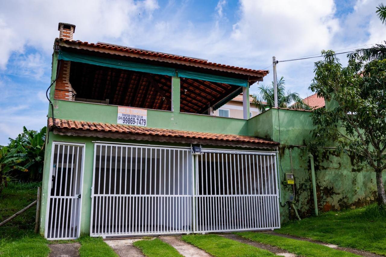 Casa Familiar Com Piscina Penedo Rj Holiday home