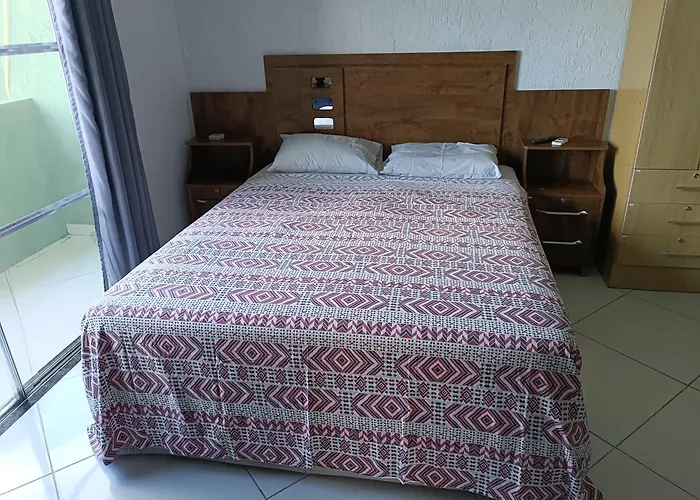 Casa Familiar Com Piscina Penedo Rj